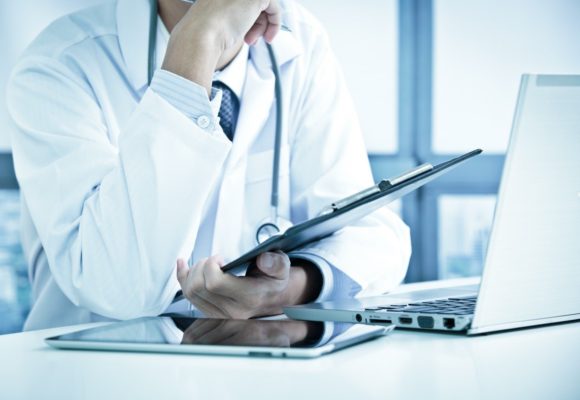 Trabectedin, Bevacizumab, Platinum Chemotherapy Combo May Work, But Safety a Concern, Study Finds