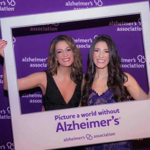 2 Sisters Write Alzheimer’s Book for Kids to Honor Their Grandmother